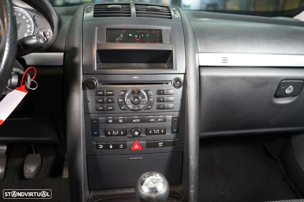 Peugeot 407 - 30
