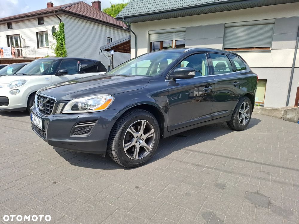 Volvo XC 60 DRIVe Momentum - 1