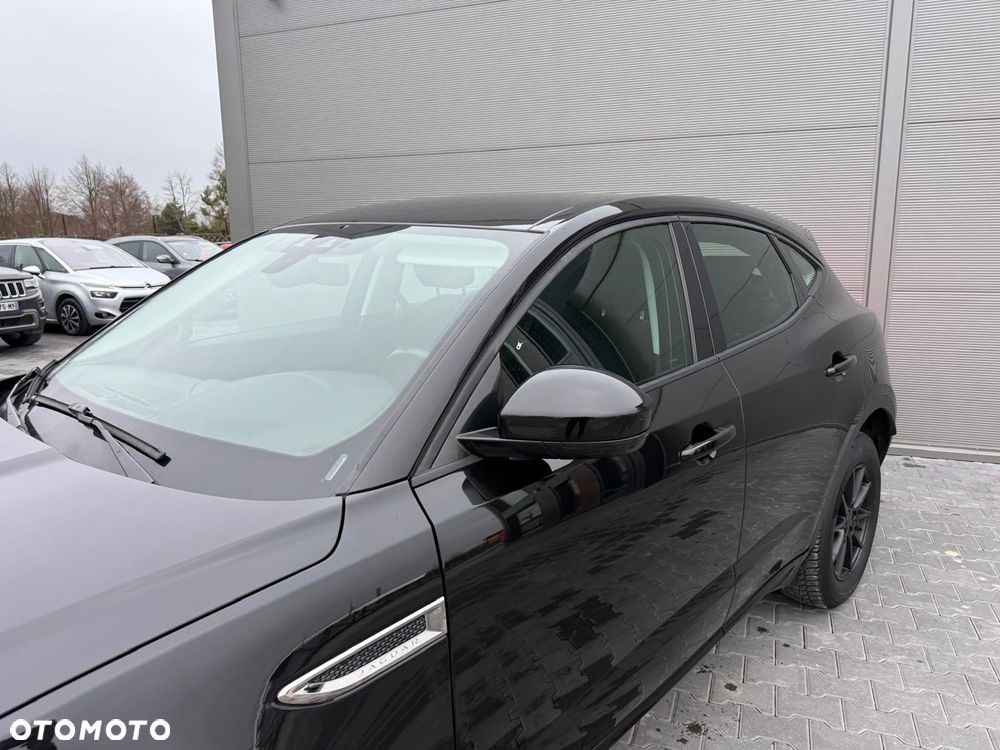 Jaguar E-Pace - 3