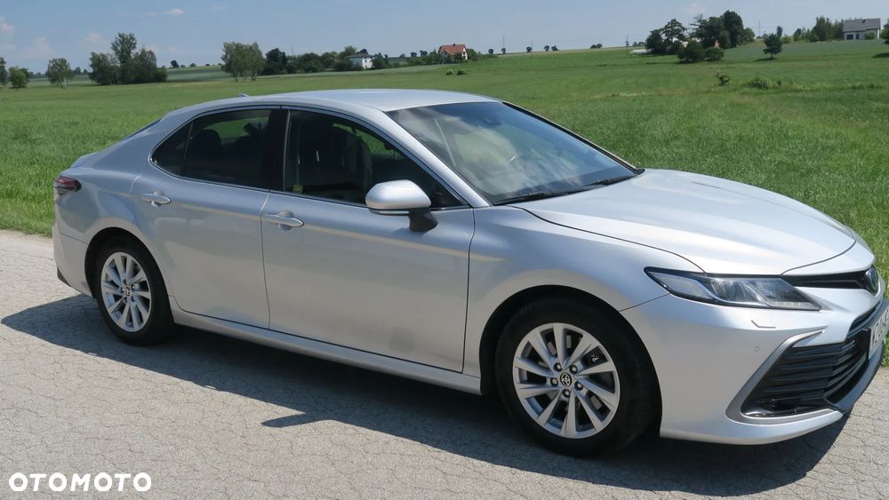 Toyota Camry - 11