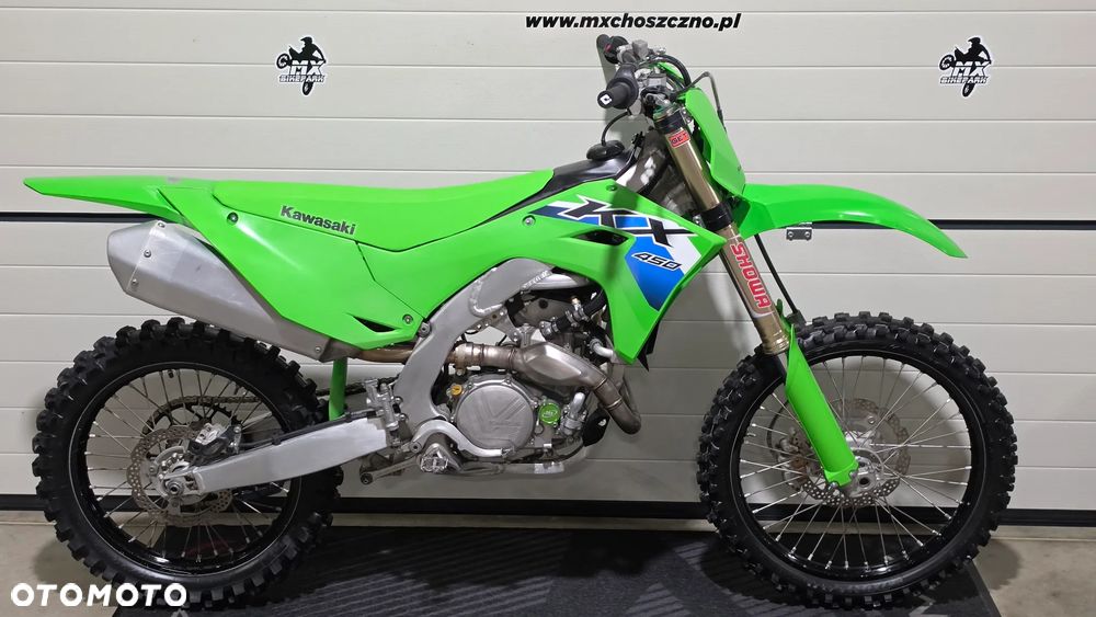 Kawasaki KX - 8