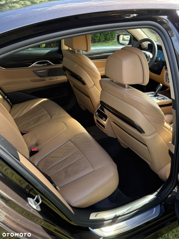 BMW Seria 7 730d xDrive - 12