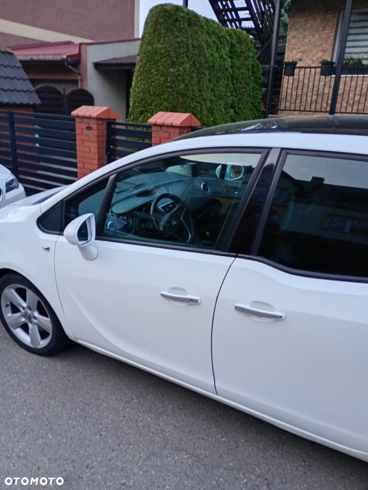 Opel Meriva - 8