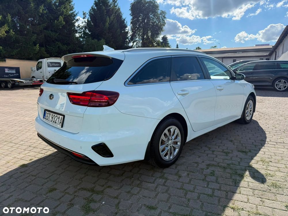 Kia Ceed 1.6 CRDi mHEV GT-Line DCT - 4