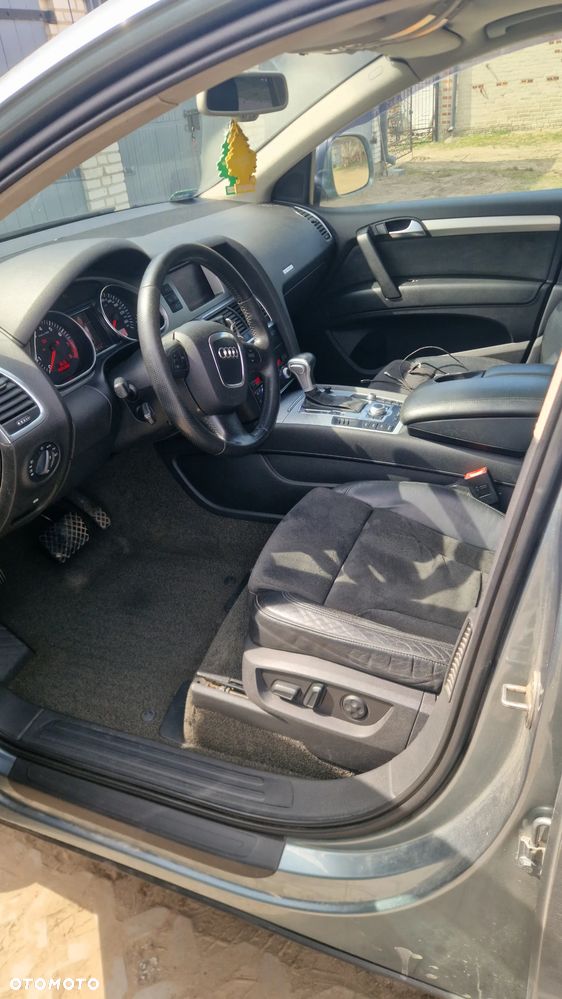 Audi Q7 - 8