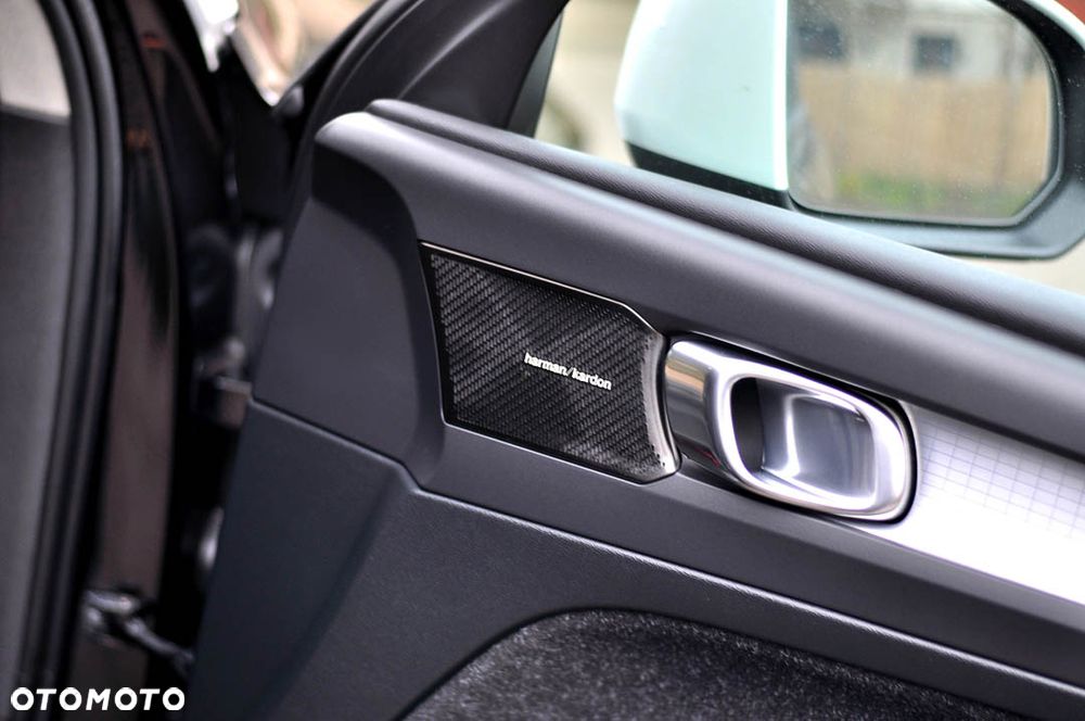 Volvo XC 40 T3 Momentum - 18