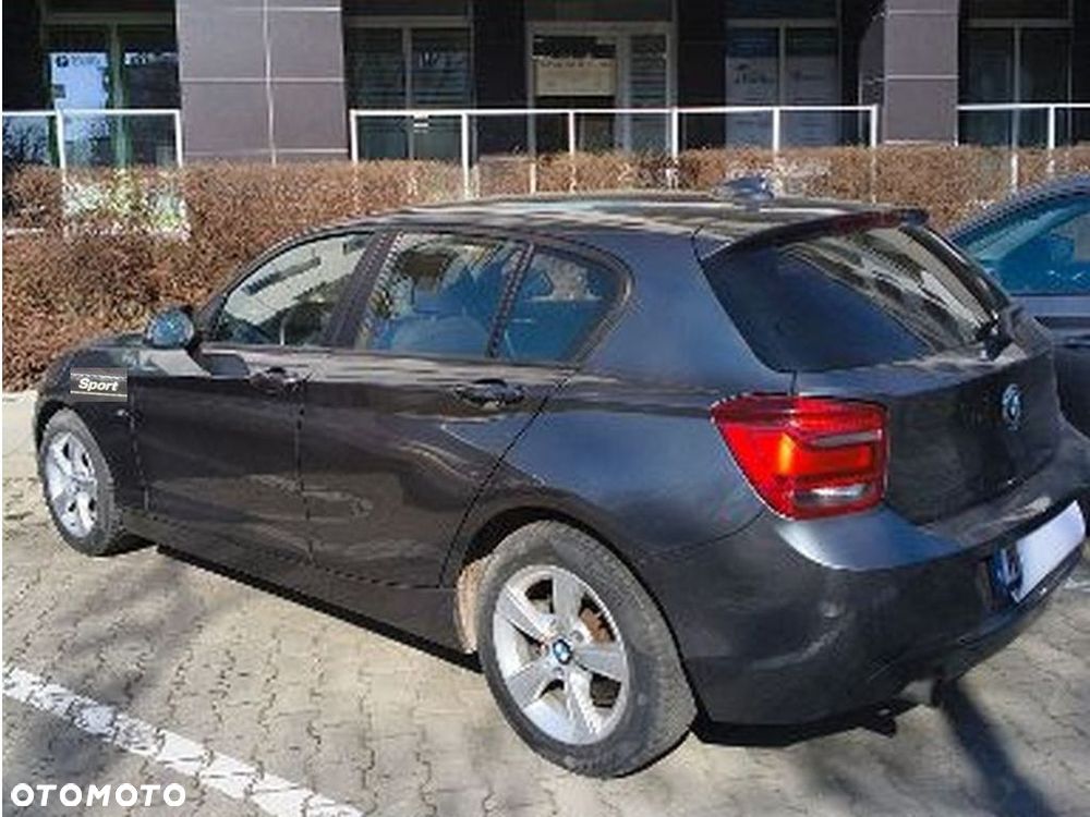 BMW Seria 1 118i Sport Line - 4