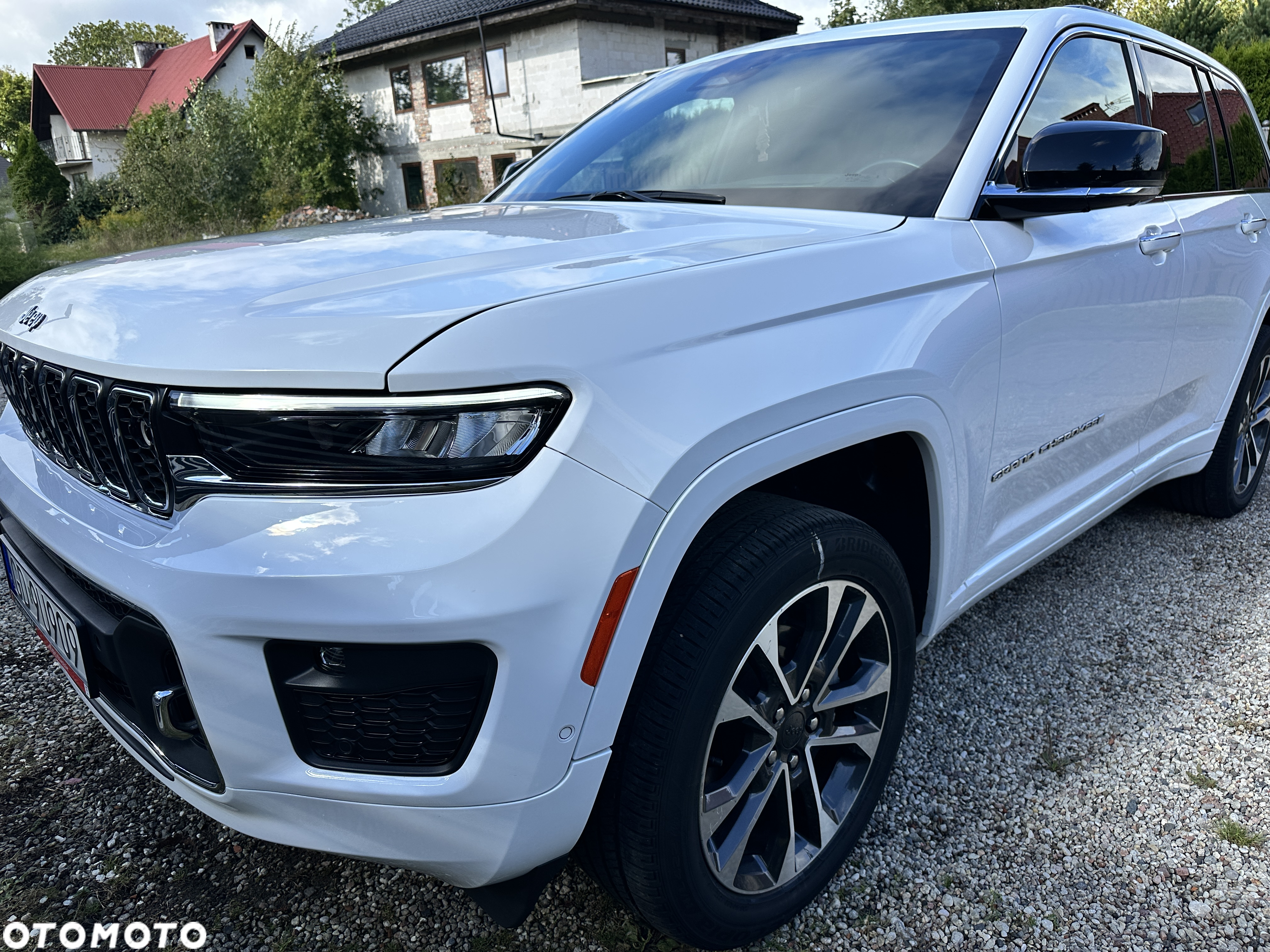 Jeep Grand Cherokee - 13
