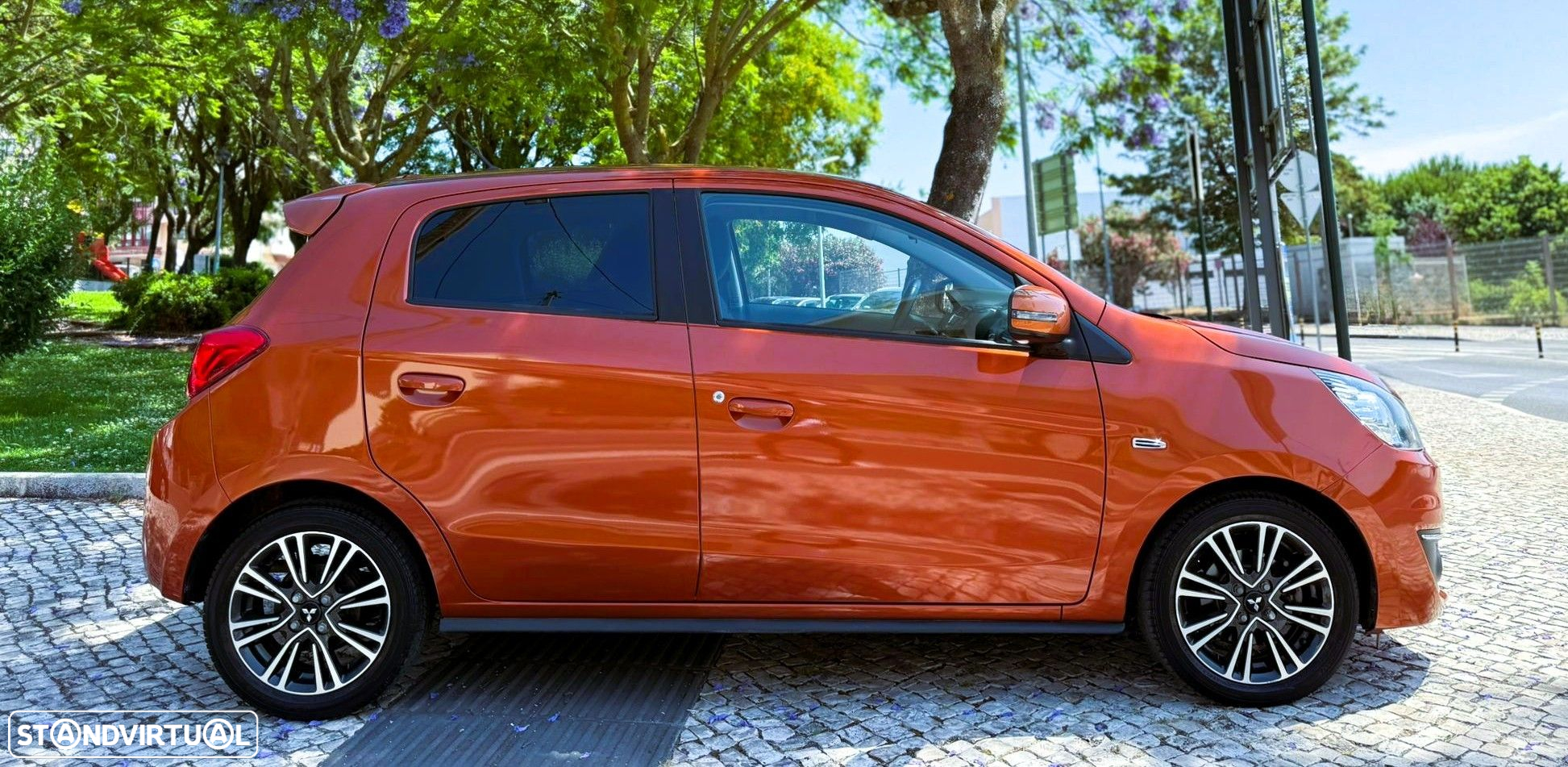 Mitsubishi Space Star 1.2 Intense - 2