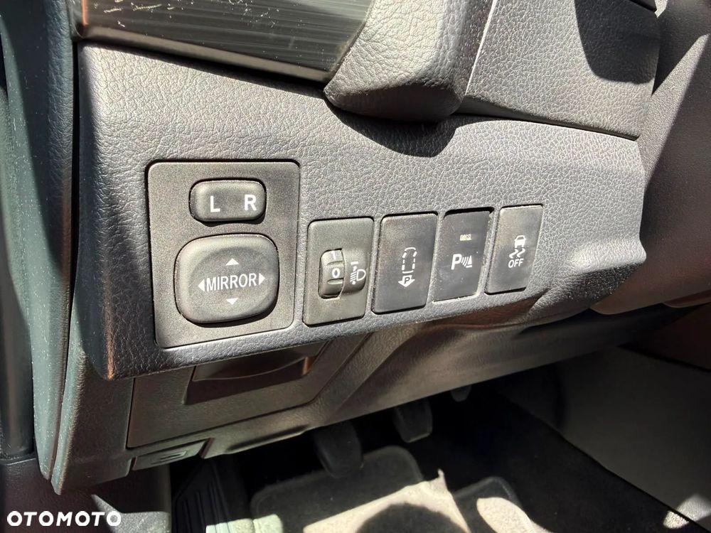 Toyota Auris - 17