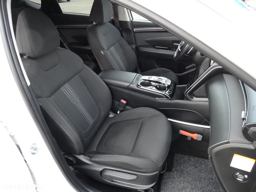 Hyundai Tucson 1.6 T-GDi 48V-Hybrid 4WD DCT Prime - 11