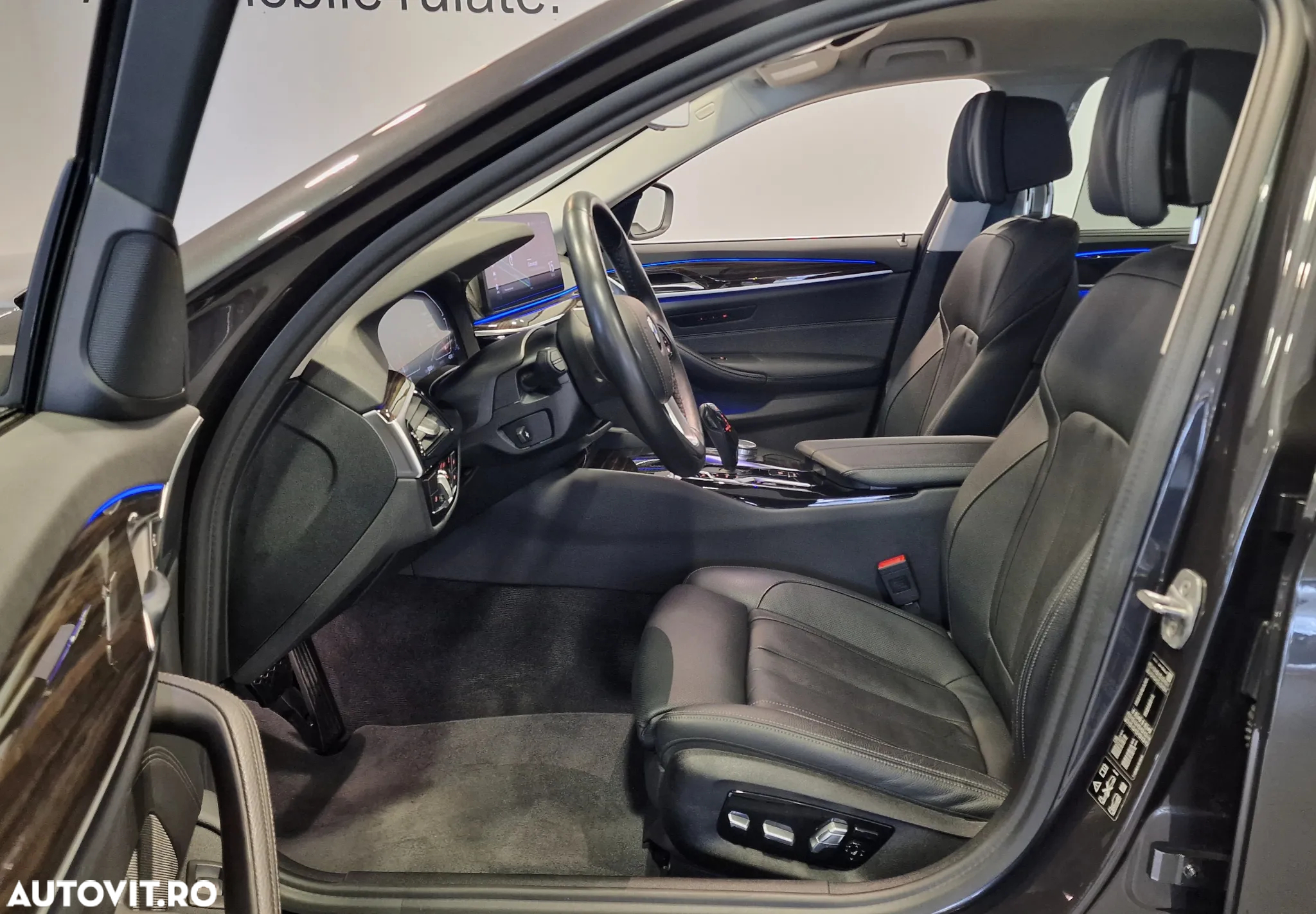 BMW Seria 5 530d xDrive AT MHEV - 8