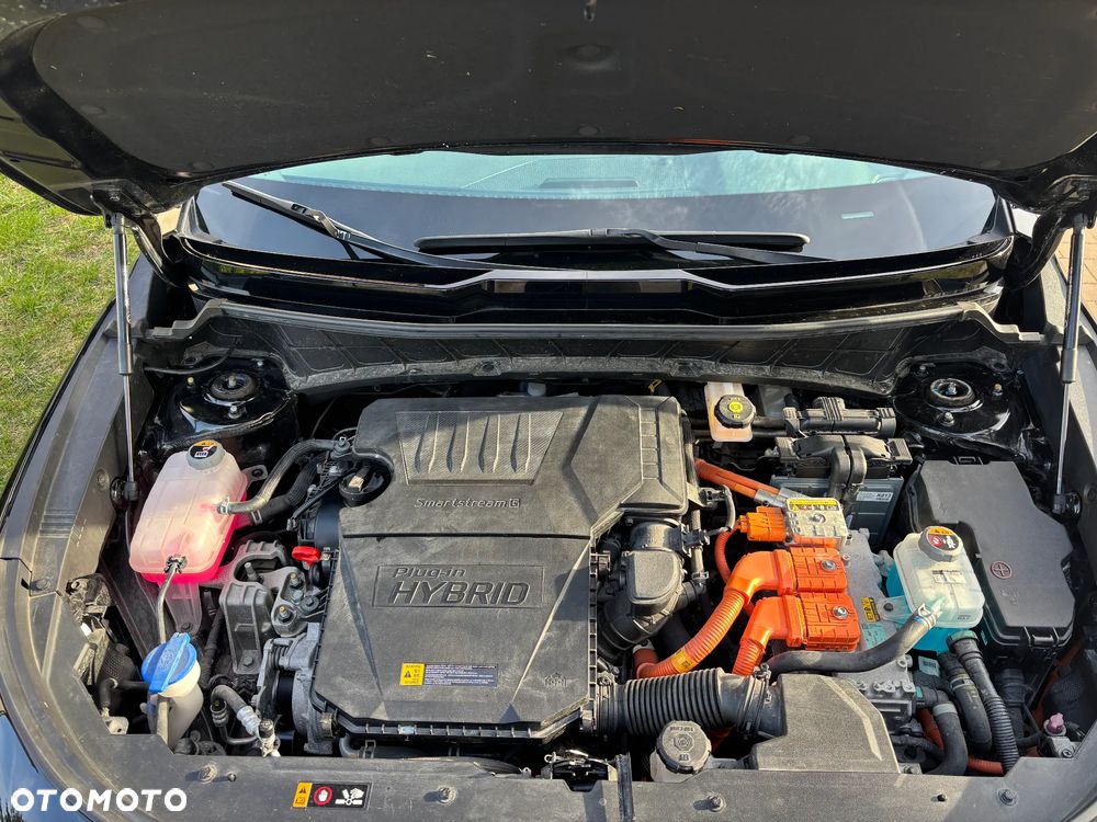 Kia Niro 1.6 GDI Plug-In Hybrid L - 16