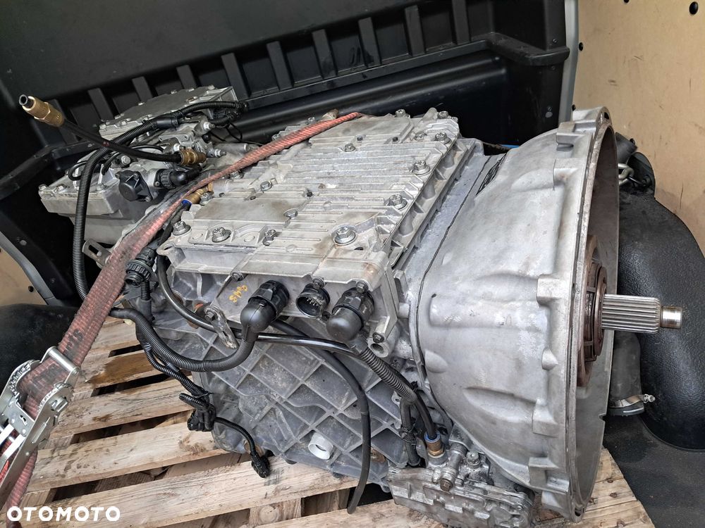 Skrzynia biegów VOLVO RENAULT AT2612D - 1