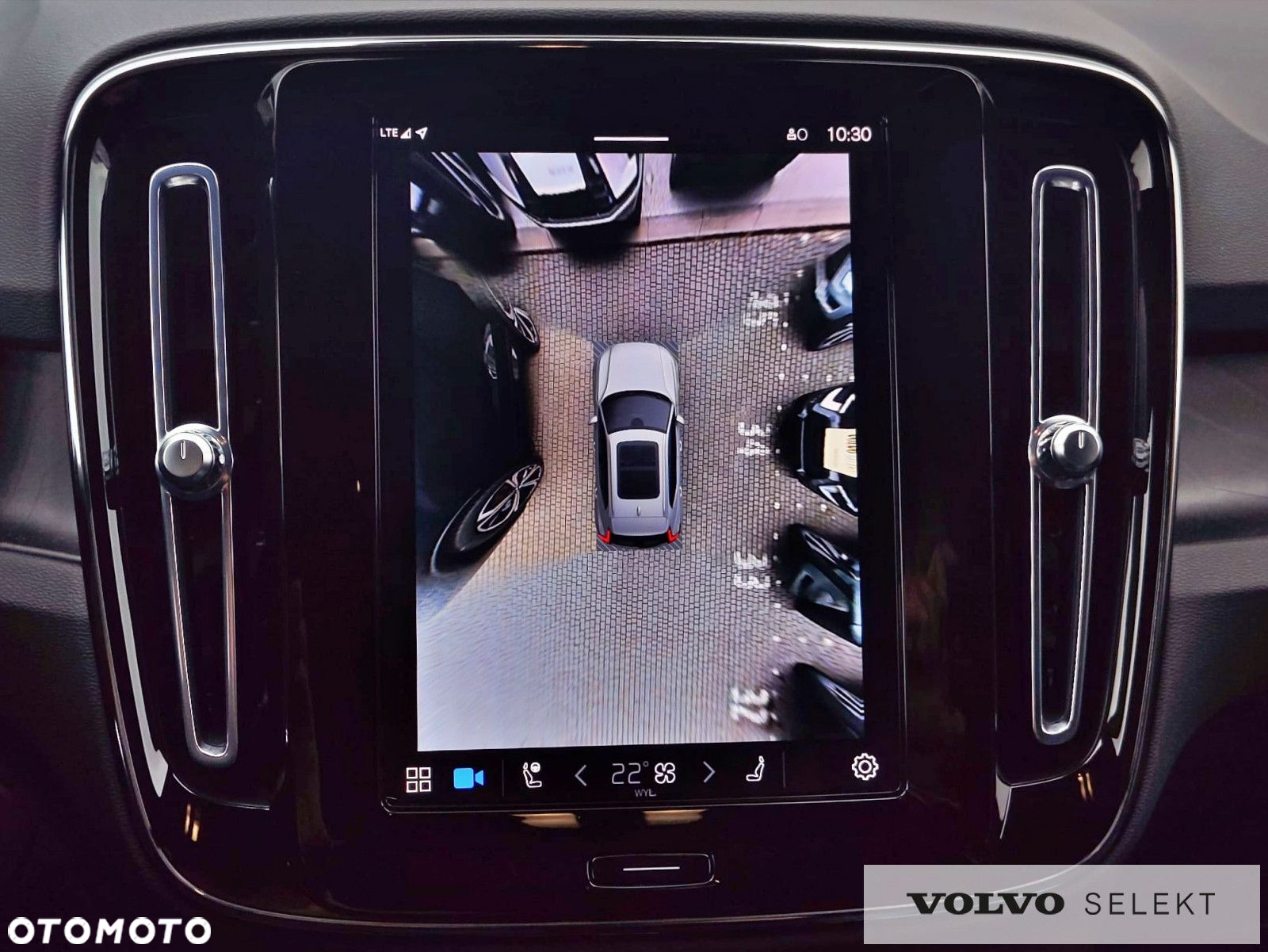 Volvo XC 40 - 23