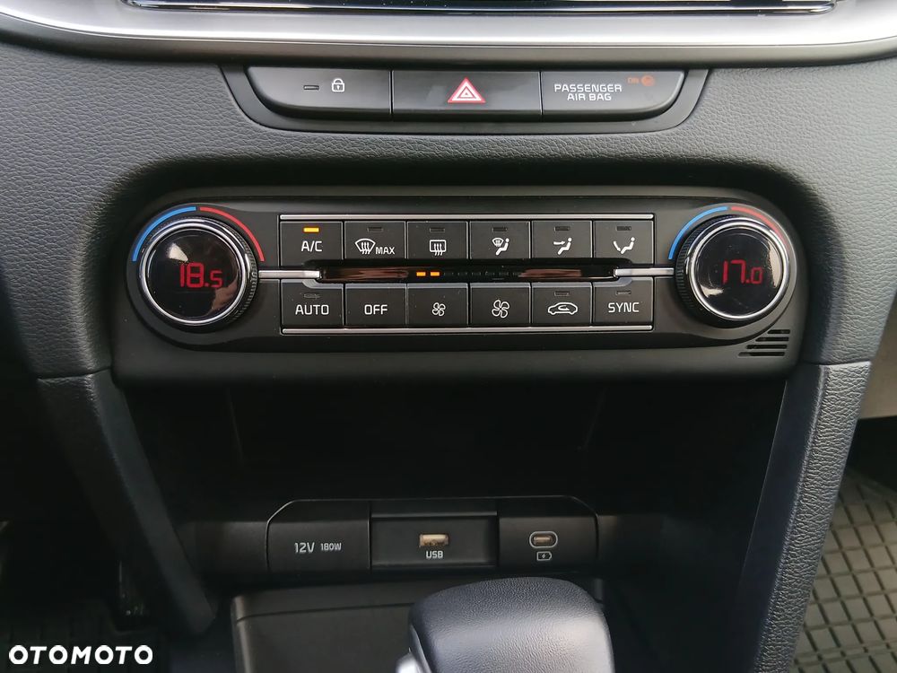 Kia XCeed 1.5 T-GDI M DCT - 14
