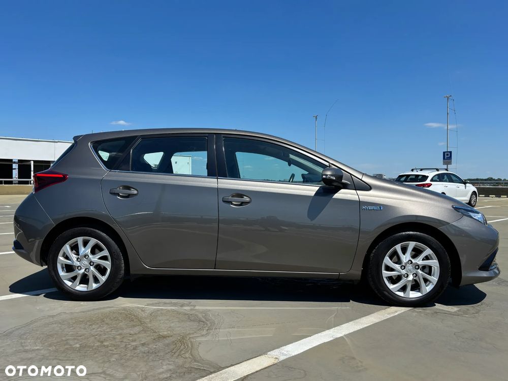 Toyota Auris 1.8 HSD Prestige - 12