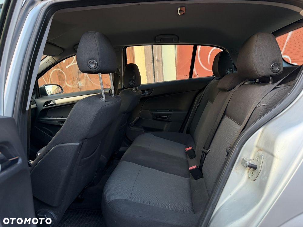 Opel Astra - 22