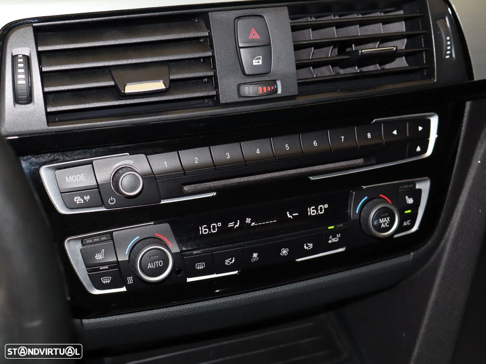 BMW 320 d EfficientDynamics Line Sport Auto - 33