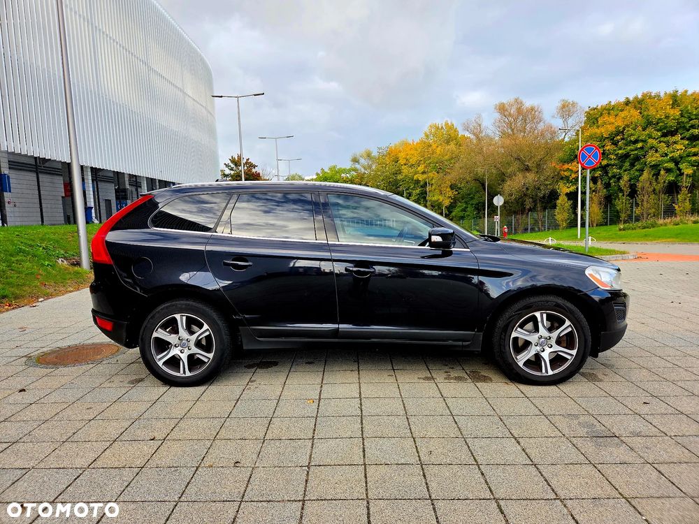 Volvo XC 60 DRIVe Momentum - 8