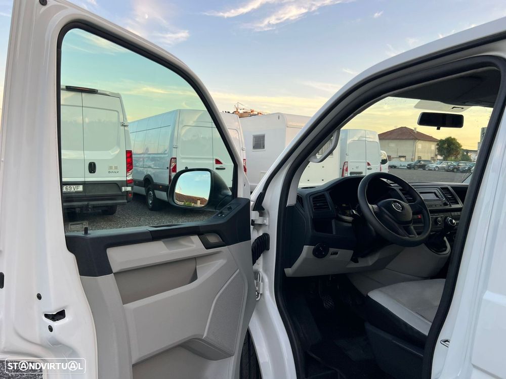 VW Transporter 9 LUGARES - 15