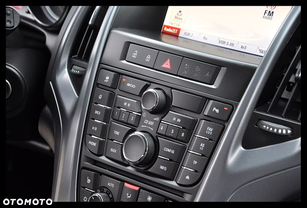 Opel Astra 1.4 Turbo Color Edition - 33