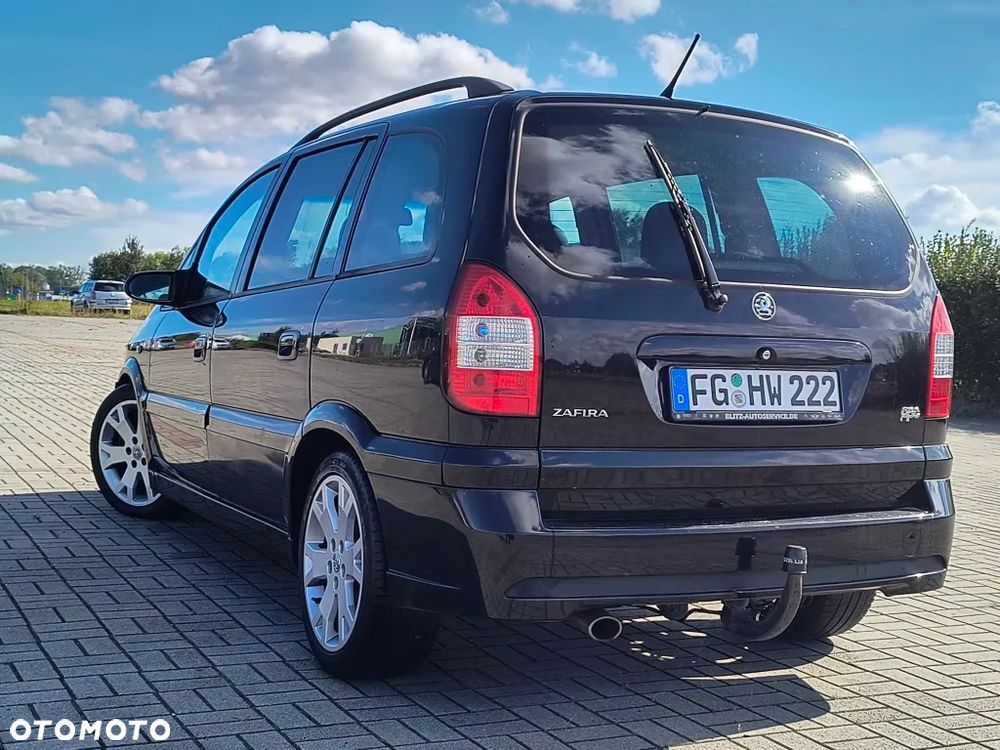 Opel Zafira - 3