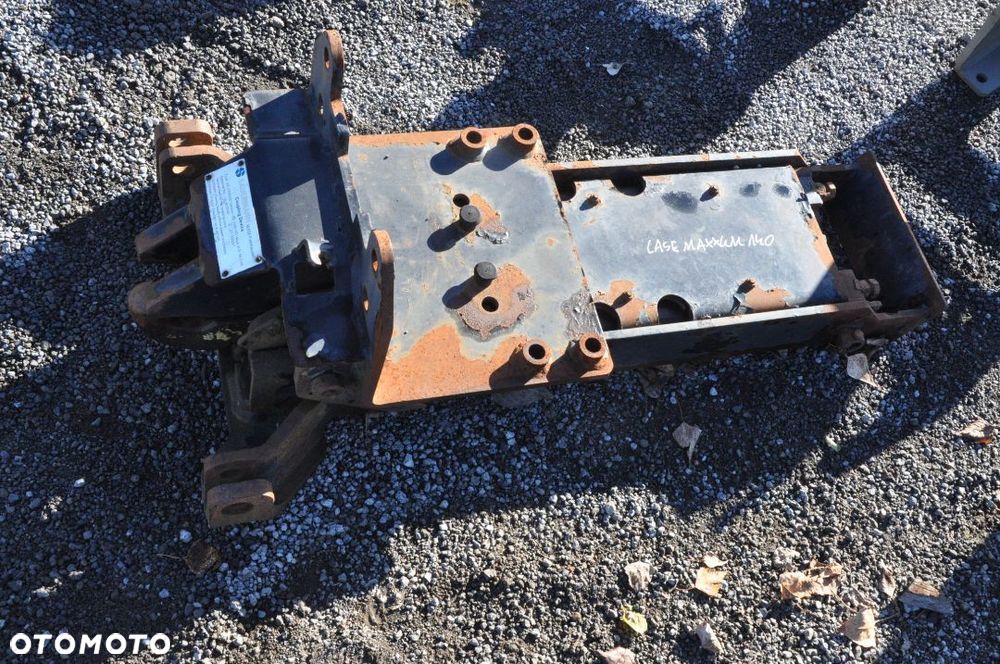 ZACZEP DOLNY CASE MAXXUM 140 - 1