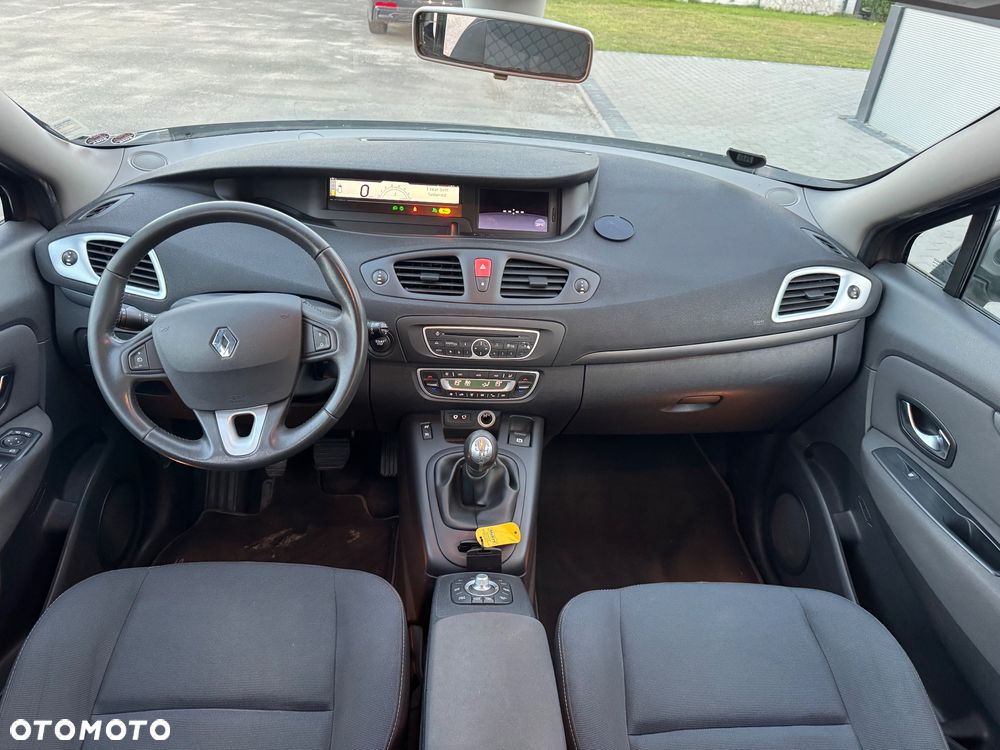 Renault Grand Scenic - 8