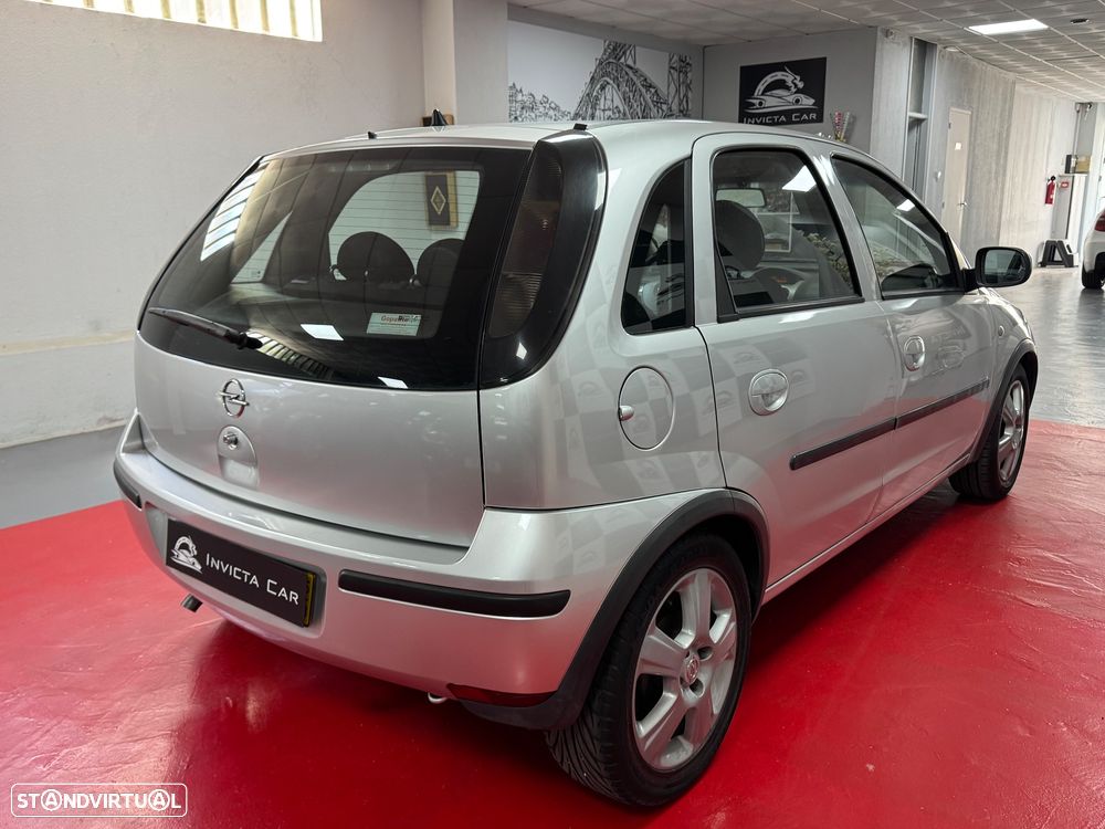Opel Corsa 1.2 Twinport Cosmo - 8