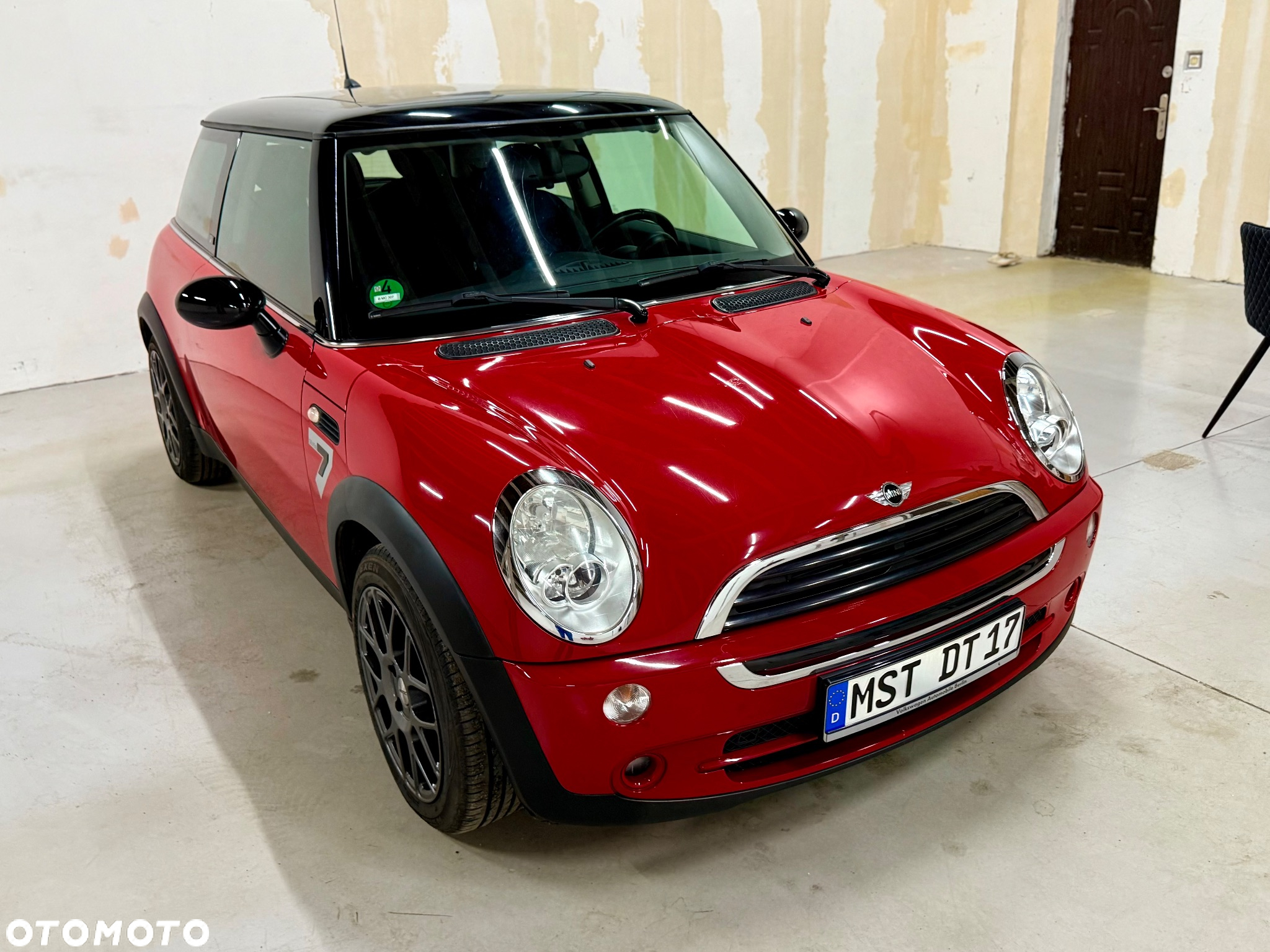 MINI ONE Seven - 4
