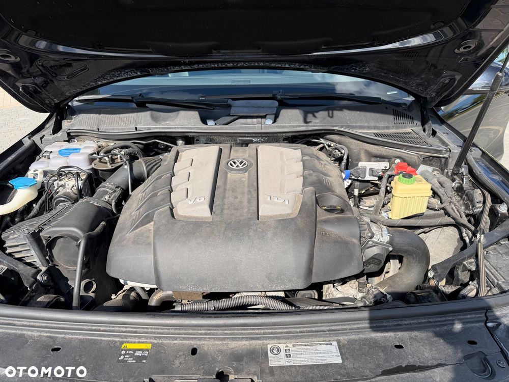 Volkswagen Touareg 3.0 V6 TDI BMT Business Line - 25