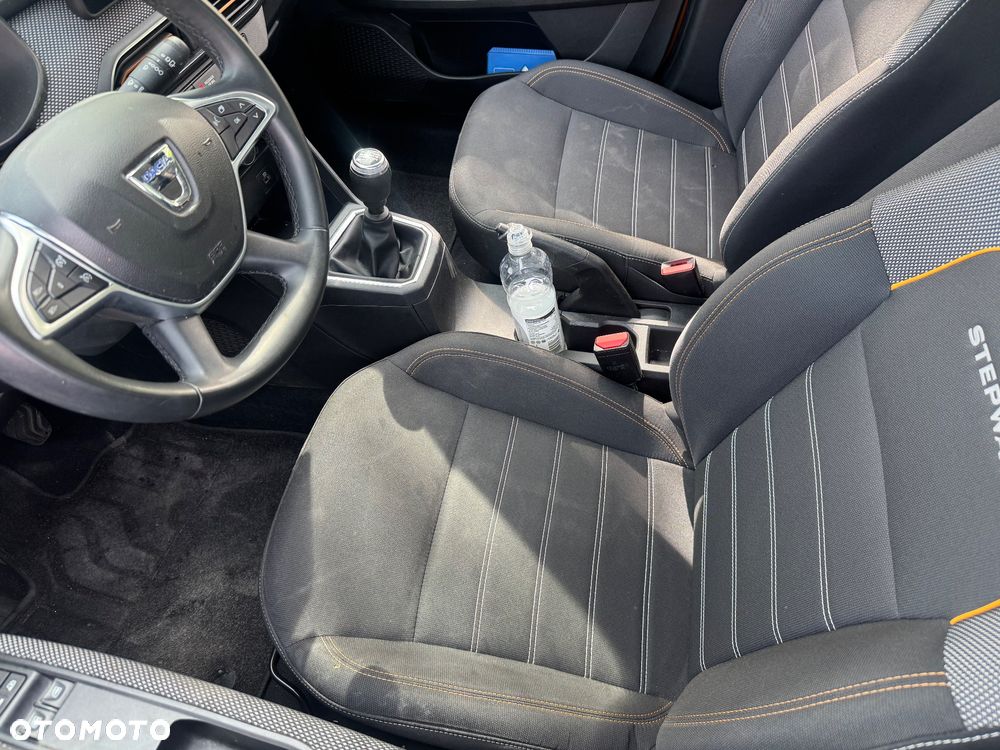 Dacia Sandero Stepway TCe 110 ULTIMATE - 16