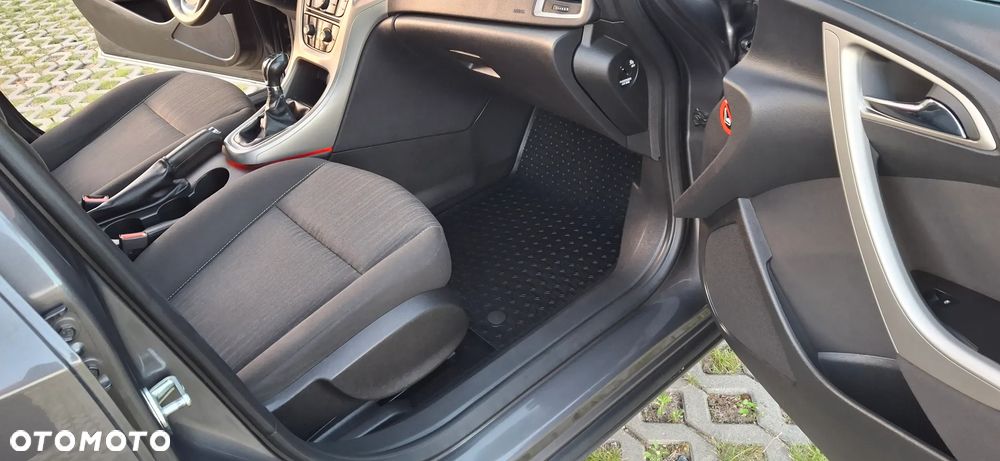 Opel Astra 1.4 T Cosmo S&S - 29