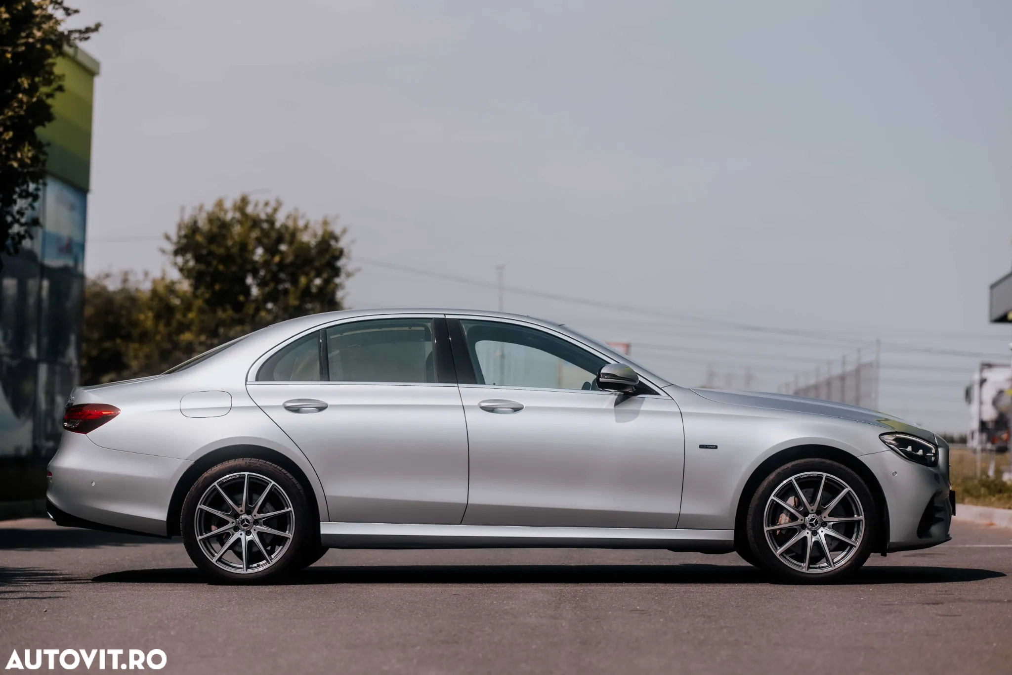Mercedes-Benz E 300 de 4MATIC Aut. - 5