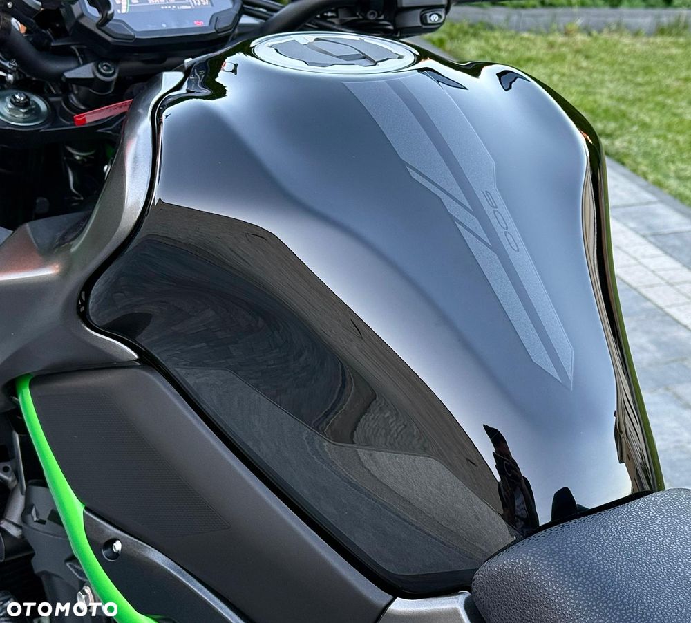Kawasaki Z 900 - 19