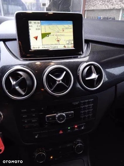 Mercedes-Benz Klasa B 180 (BlueEFFICIENCY) - 4