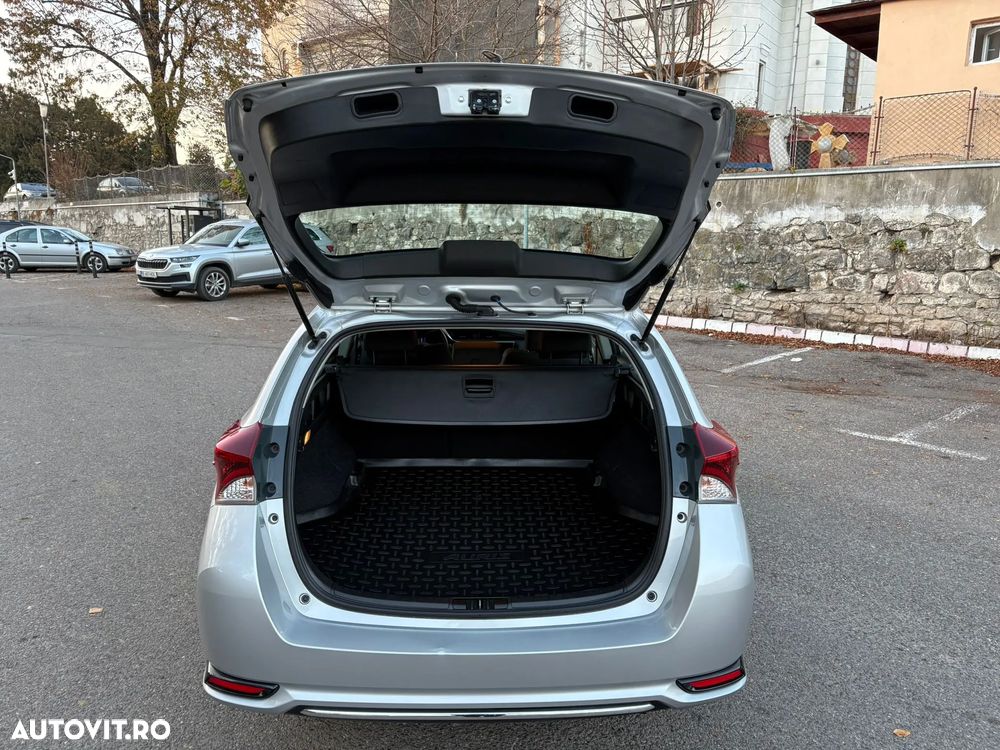 Toyota Auris 1.2 Turbo Touring Sports Team Deutschland - 14