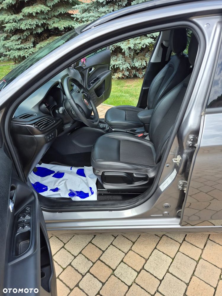 Fiat Tipo 1.4 T-Jet 16v S-Design - 10