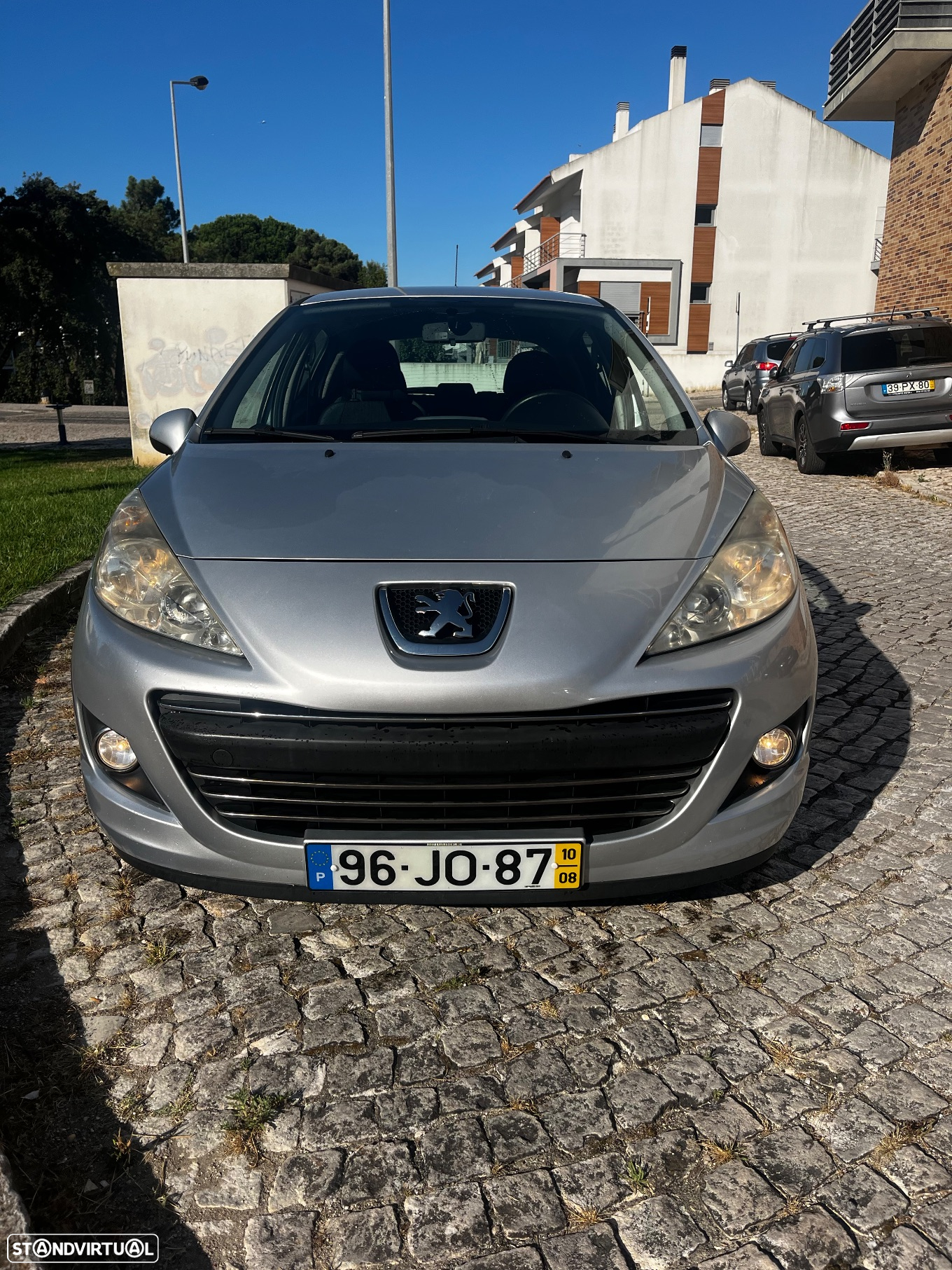 Peugeot 207 1.4 HDi Premium - 2