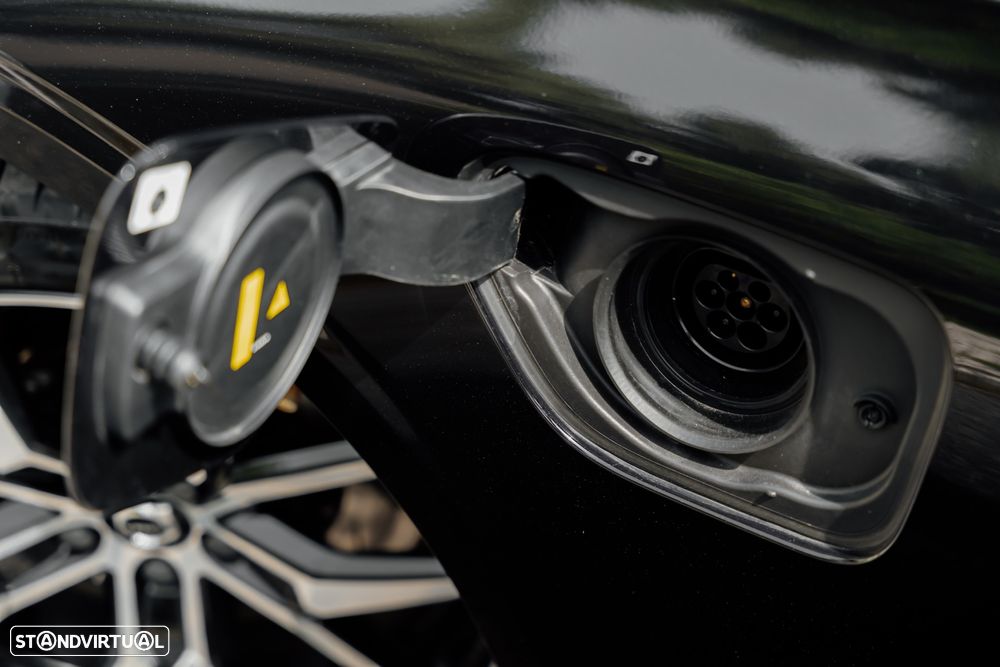 Volvo S60 T8 Recharge AWD Polestar Engineered - 28