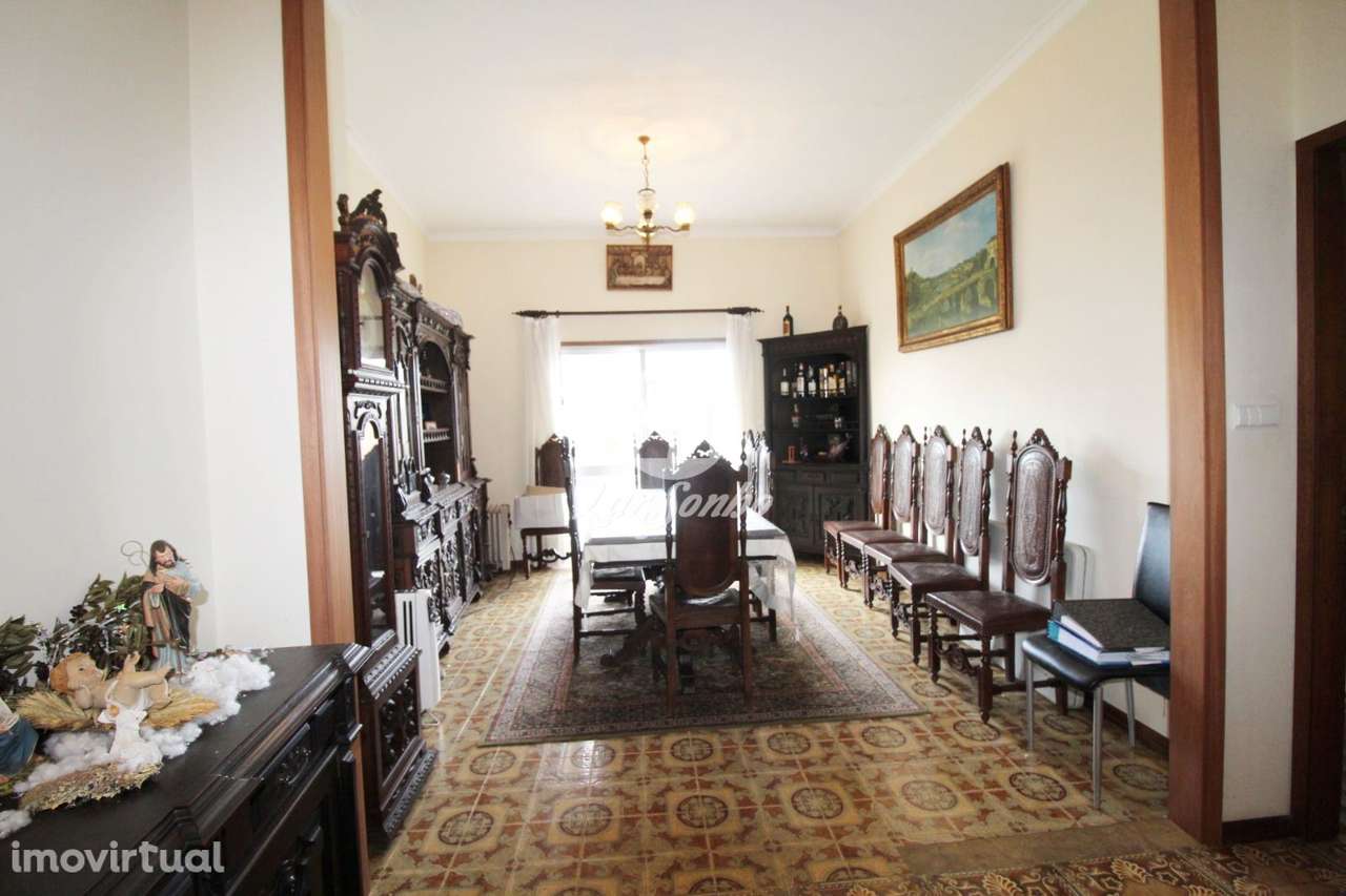 Moradia T6 c/ negócio no R/C no centro de Vila do Conde - Grande imagem: 3/19