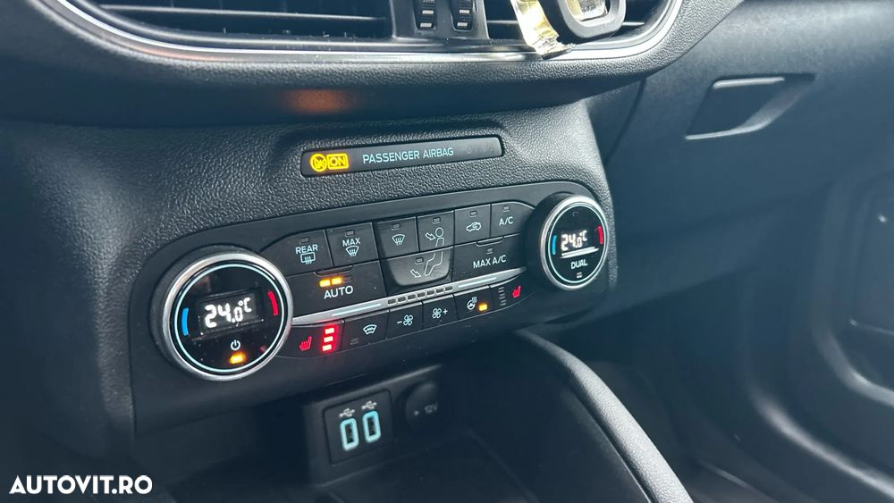 Ford Kuga 2.0 EcoBlue A8 AWD Titanium - 11