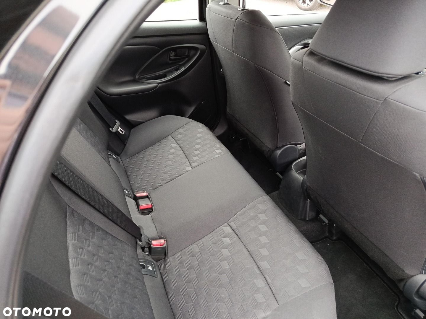 Toyota Yaris 1.5 Comfort - 10