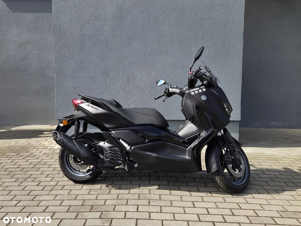 Yamaha X-max - 4