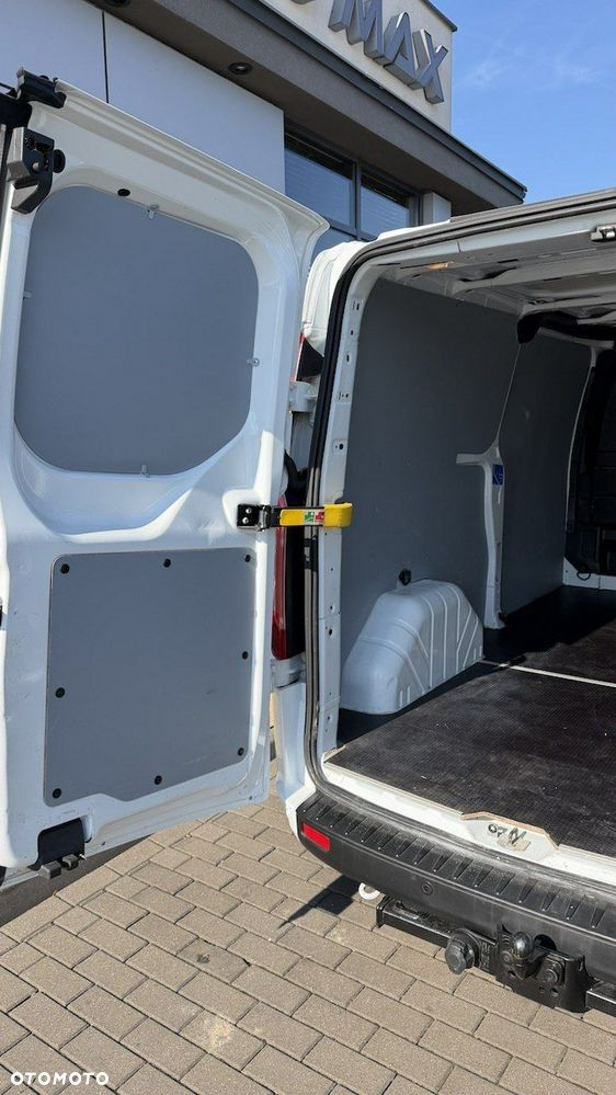 Ford Transit - 9