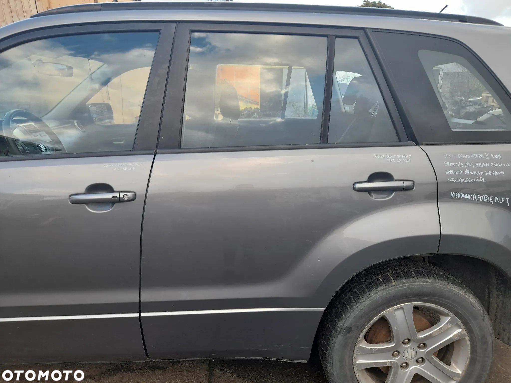 SUZUKI GRAND VITARA II DRZWI LEWY TYŁ LEWE TYLNE ZDL - 1