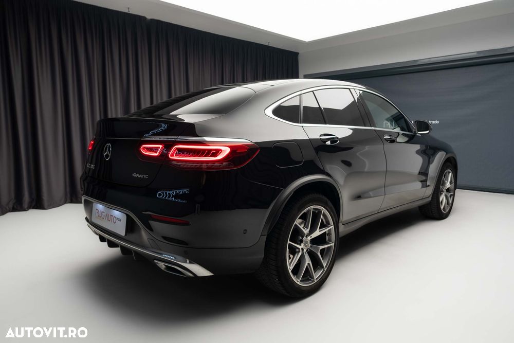 Mercedes-Benz GLC Coupe 300 4MATIC MHEV - 10