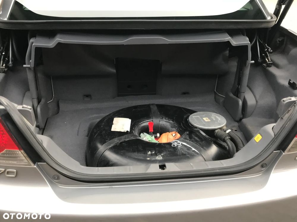 Volvo C70 2.4i Momentum - 7