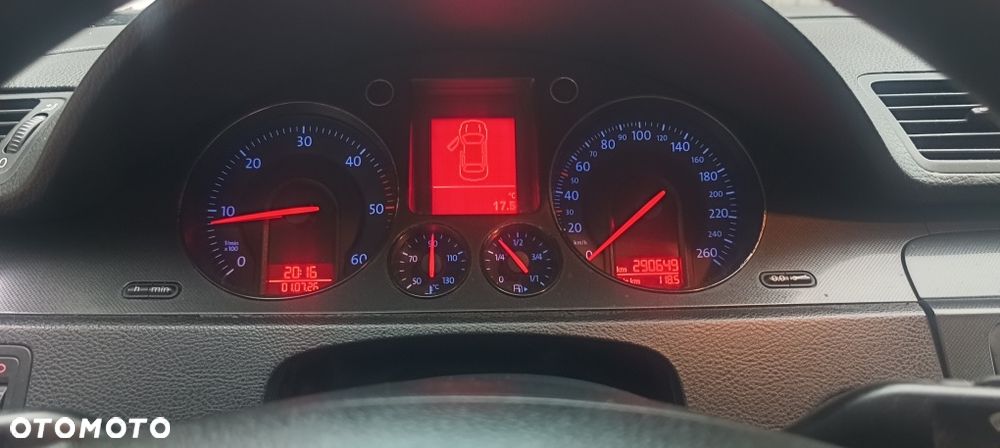 Volkswagen Passat Variant - 7